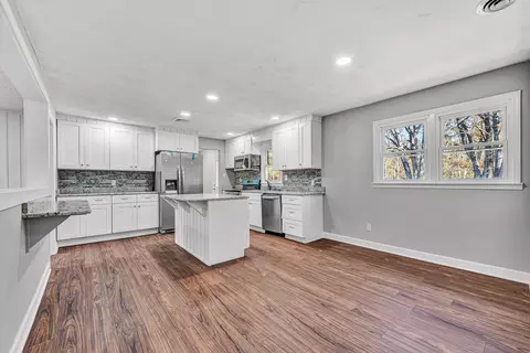 Kitchen - 304 Broken Arrow Ln, Covington, VA 24426 photo 2 of 7