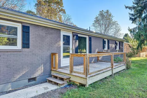 Exterior - 304 Broken Arrow Ln, Covington, VA 24426 photo 5 of 12