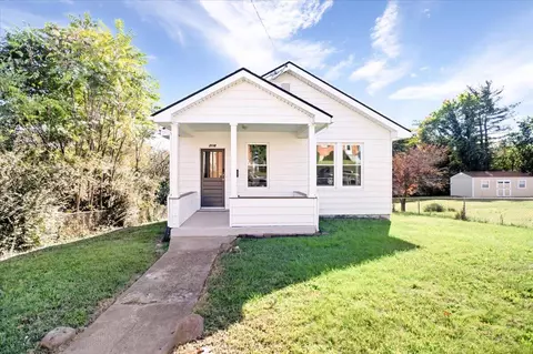 2110 Carroll Ave NW, Roanoke, VA 24017