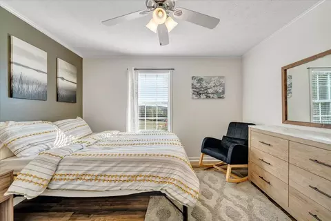 Bedroom - 188 Mt Moriah Rd, Eagle Rock, VA 24085 photo 4 of 8