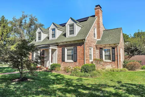 323 Roanoke Blvd, Salem, VA 24153