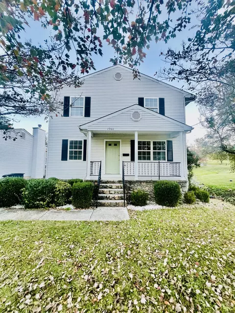 2988 Stonebridge Cir, Vinton, VA 24179