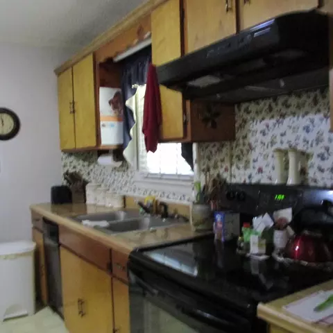 Kitchen - 2824 Beldon Dr, Salem, VA 24153 photo 2 of 4