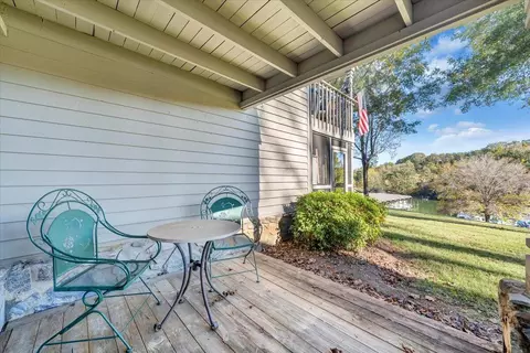 289 Shoreline Marina Cir #112, Moneta, VA 24121