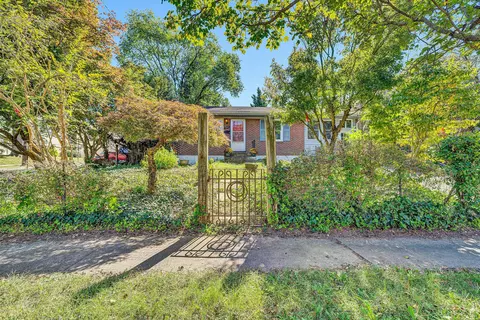 1602 Maiden Ln SW, Roanoke, VA 24015