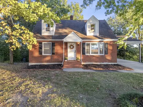 2631 Idlewild Blvd NE, Roanoke, VA 24012