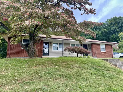 3801 Greenland Ave NW #3801 & 3803, Roanoke, VA 24012