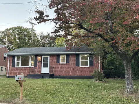 822 Hundley St, Martinsville, VA 24112