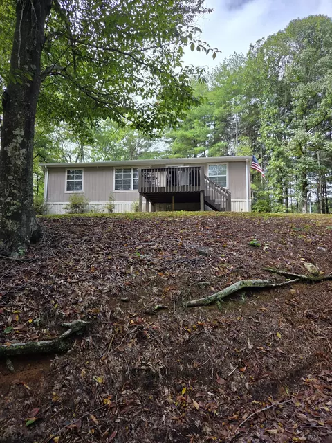 2031 Lone Ivy Rd, Stuart, VA 24171