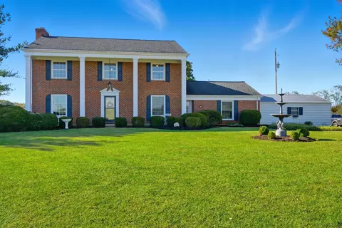 2631 Meadors Spur Rd, Moneta, VA 24121