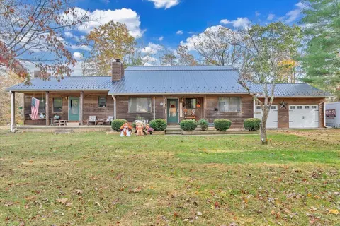 317 Craig Creek Estates Dr, New Castle, VA 24127