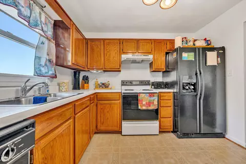 Kitchen - 5625 Legate Dr, Roanoke, VA 24019 photo 1 of 1