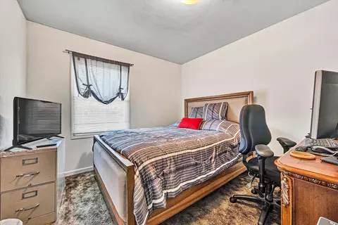 Bedroom - 5625 Legate Dr, Roanoke, VA 24019 photo 1 of 3