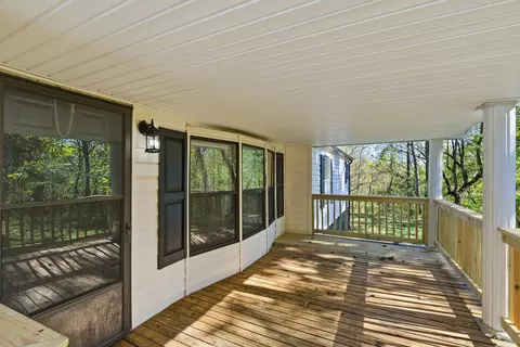 209 Willowridge Dr, Thaxton, VA 24174 photo 2