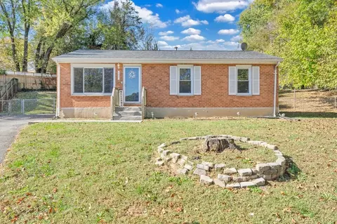 2634 Green Ridge Cir, Roanoke, VA 24019