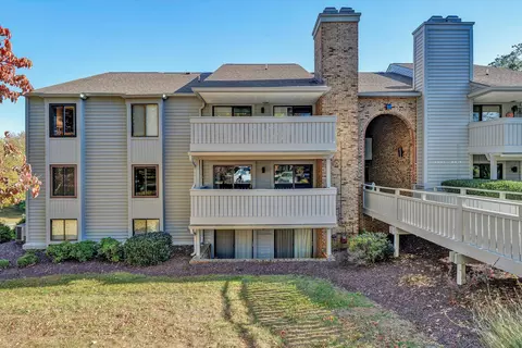 2405 Carriage House Ct, Salem, VA 24153