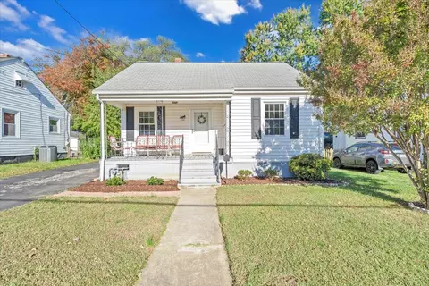 128 Courtney Ave NE, Roanoke, VA 24012