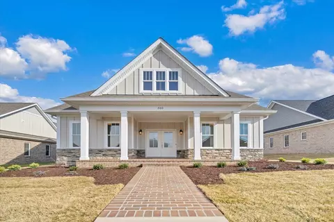 310 Merion Cir, Daleville, VA 24083