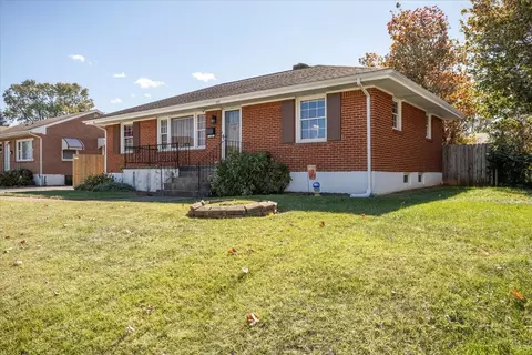 135 Christian Ave NE, Roanoke, VA 24012
