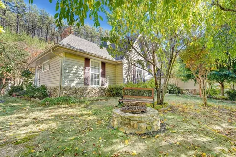 3085 Creekside Dr, Salem, VA 24153