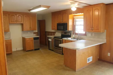 Kitchen - 109 Villa Rd, Ridgeway, VA 24148 photo 3 of 5