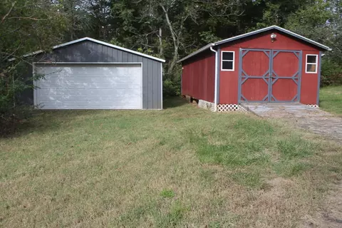 Exterior - 109 Villa Rd, Ridgeway, VA 24148 photo 4 of 5