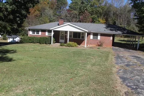 109 Villa Rd, Ridgeway, VA 24148