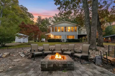 1045 Rufus Dr, Huddleston, VA 24104