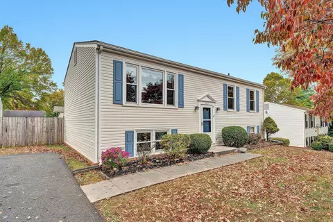 4611 Casper Dr NE, Roanoke, VA 24019