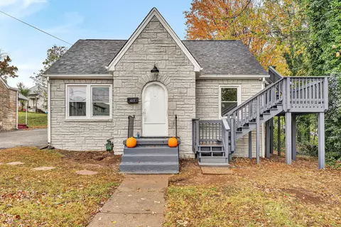 617 E Virginia Ave, Vinton, VA 24179