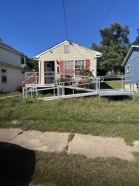 405 Harrison Ave NW, Roanoke, VA 24016