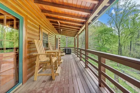 Exterior - 13357 Callaway Rd, Callaway, VA 24067 photo 2 of 9