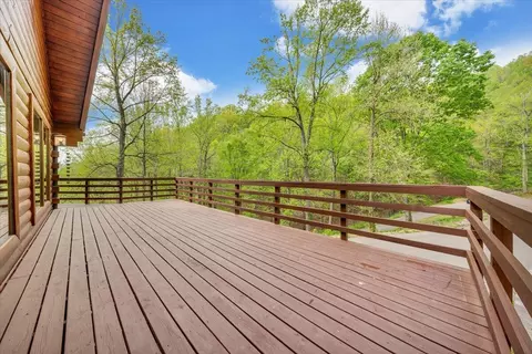 Exterior - 13357 Callaway Rd, Callaway, VA 24067 photo 5 of 9