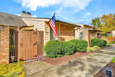 216 Windward Dr #216, Roanoke, VA 24018