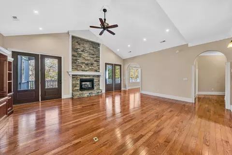 Living - 138 Binnacle Dr, Moneta, VA 24121 photo 1 of 10