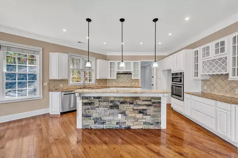 Kitchen - 138 Binnacle Dr, Moneta, VA 24121 photo 1 of 9