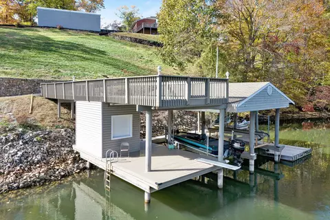 2228 Thomason Ln, Goodview, VA 24095