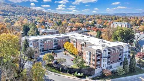 2125 Yellow Mountain Rd SE #107, Roanoke, VA 24014