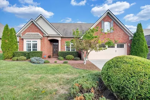 421 Deer Run Cir, Salem, VA 24153