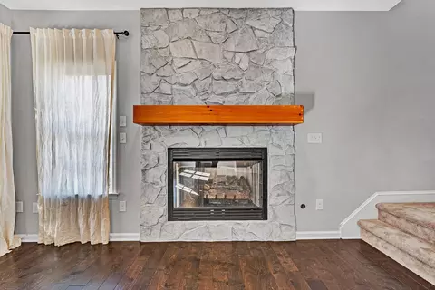 Living - 1404 Commonwealth Dr, Hardy, VA 24101 photo 4 of 9