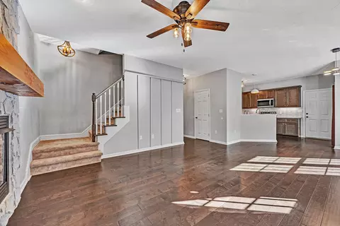 Living - 1404 Commonwealth Dr, Hardy, VA 24101 photo 5 of 9