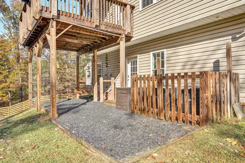 Exterior - 1404 Commonwealth Dr, Hardy, VA 24101 photo 16 of 19