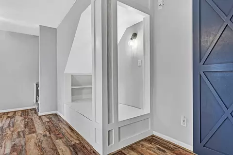 Entry Way - 1404 Commonwealth Dr, Hardy, VA 24101 photo 7 of 10