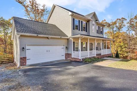 Exterior - 1404 Commonwealth Dr, Hardy, VA 24101 photo 3 of 19