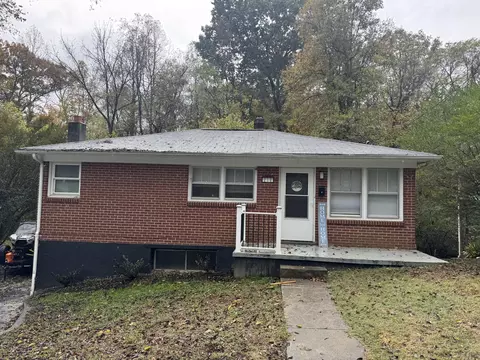 210 Forestlawn Dr, Danville, VA 24540