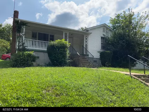220 Craig Ave, Salem, VA 24153
