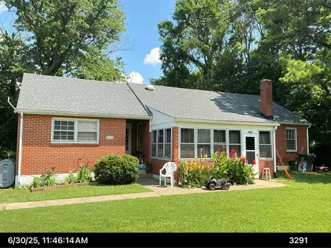 1604 Melbourne Dr, Salem, VA 24153