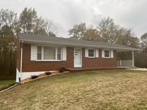 301 Marrowbone Cir, Ridgeway, VA 24148 photo 1
