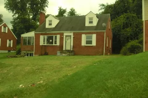 2644 Springhill Dr NW, Roanoke, VA 24017