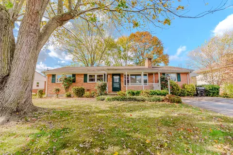 5570 Meadowcrest St, Roanoke, VA 24019